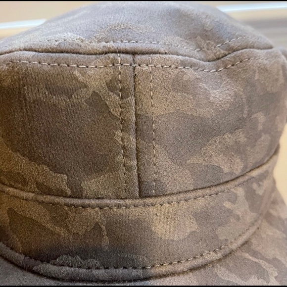 Camo Cadet Hat with Buttons - Picture 3 of 3